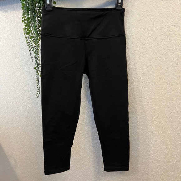 NWOT Prana Pillar Capri Black Sz. Small - Picture 2 of 9